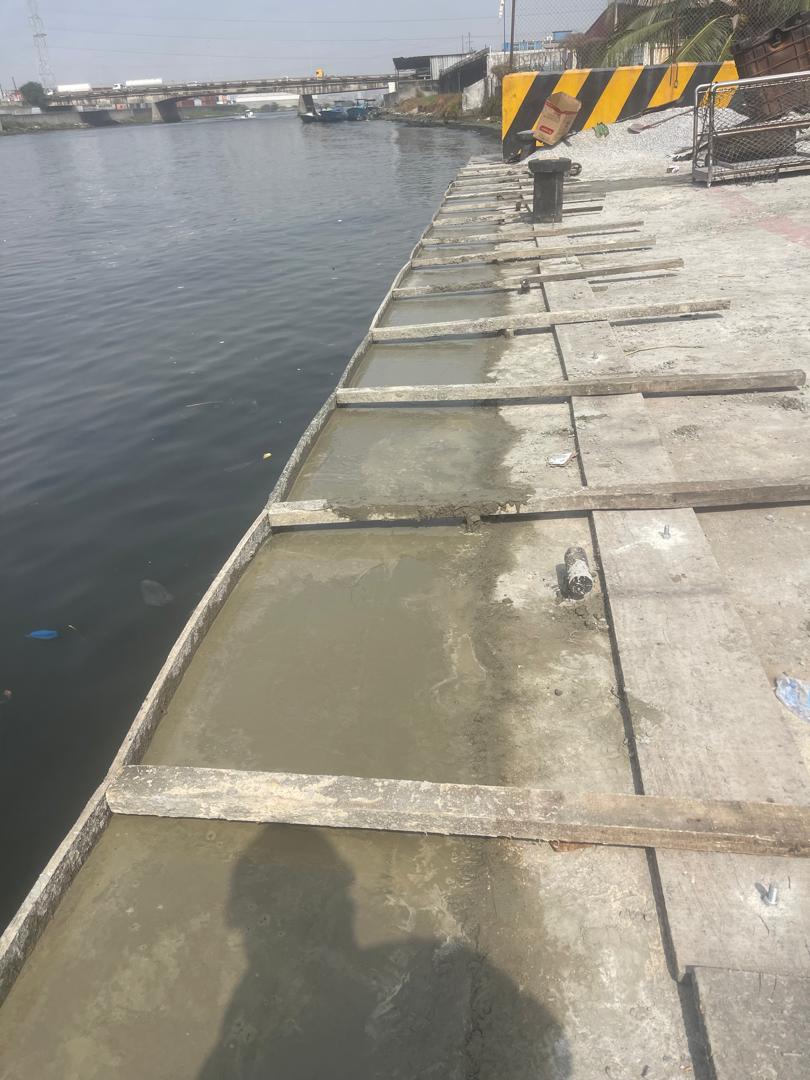 DES SERVICES GENIE CIVIL